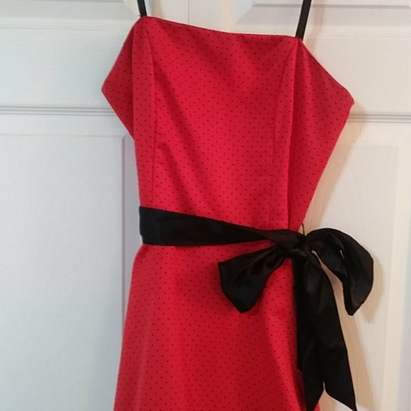 Party Dress with Crinoline - Picture 2 of 5